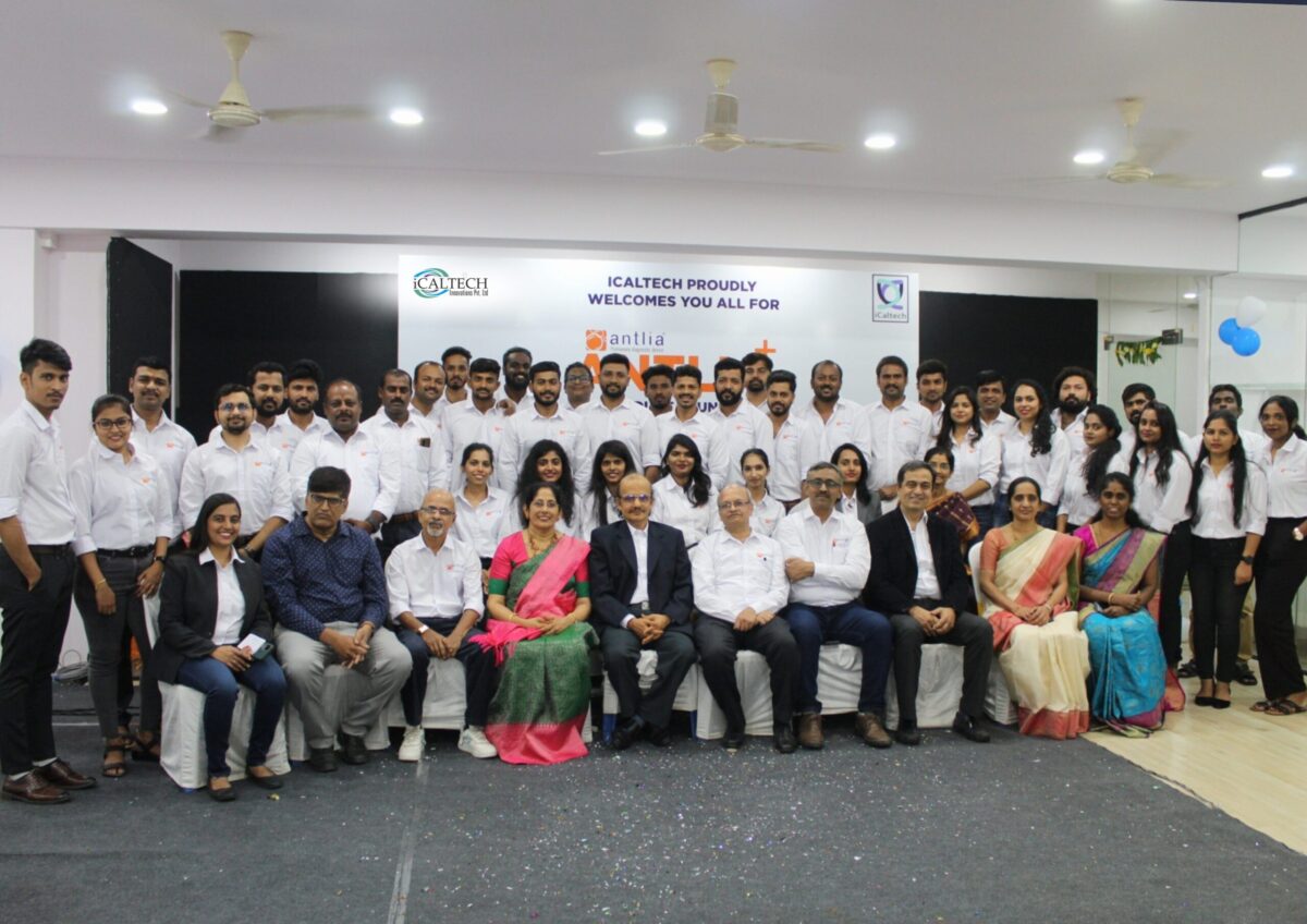 Team photo of iCaltech Innovation, a leading medtech company, showcasing engineers, clinicians, and leadership driving advanced medical technology innovation